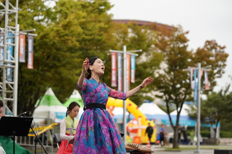 전북사회적경제페스티벌 '흥 나와라 뚝딱~!!' (문화포럼 나니레)_10.05(토) 11:00, 리듬&플레이존(모악광장)